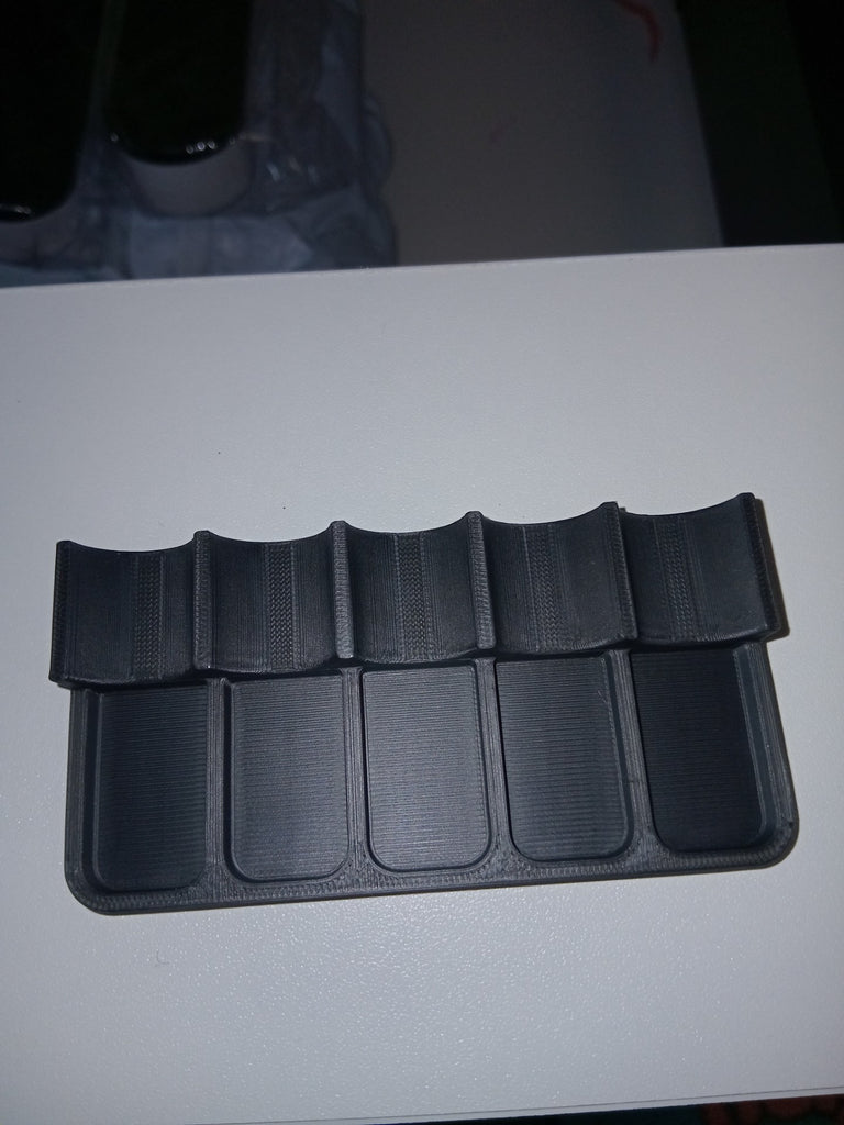 Portable Brush Holder with Front Tray Design | Easy-to-Clean,